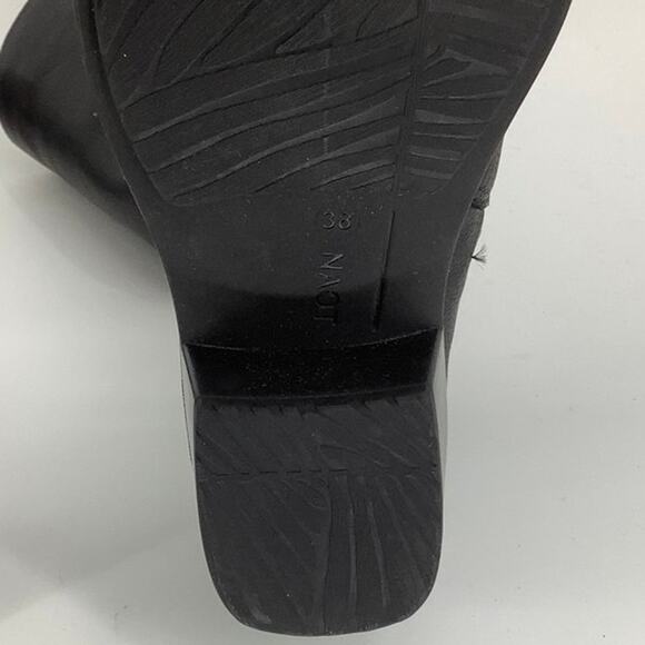 Naot Size 38 Black Soft Leather Gift Knee High Boots Block Heel Side Zip P30-13 - Picture 7 of 9